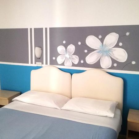 Hotel Serafini 里米尼 外观 照片