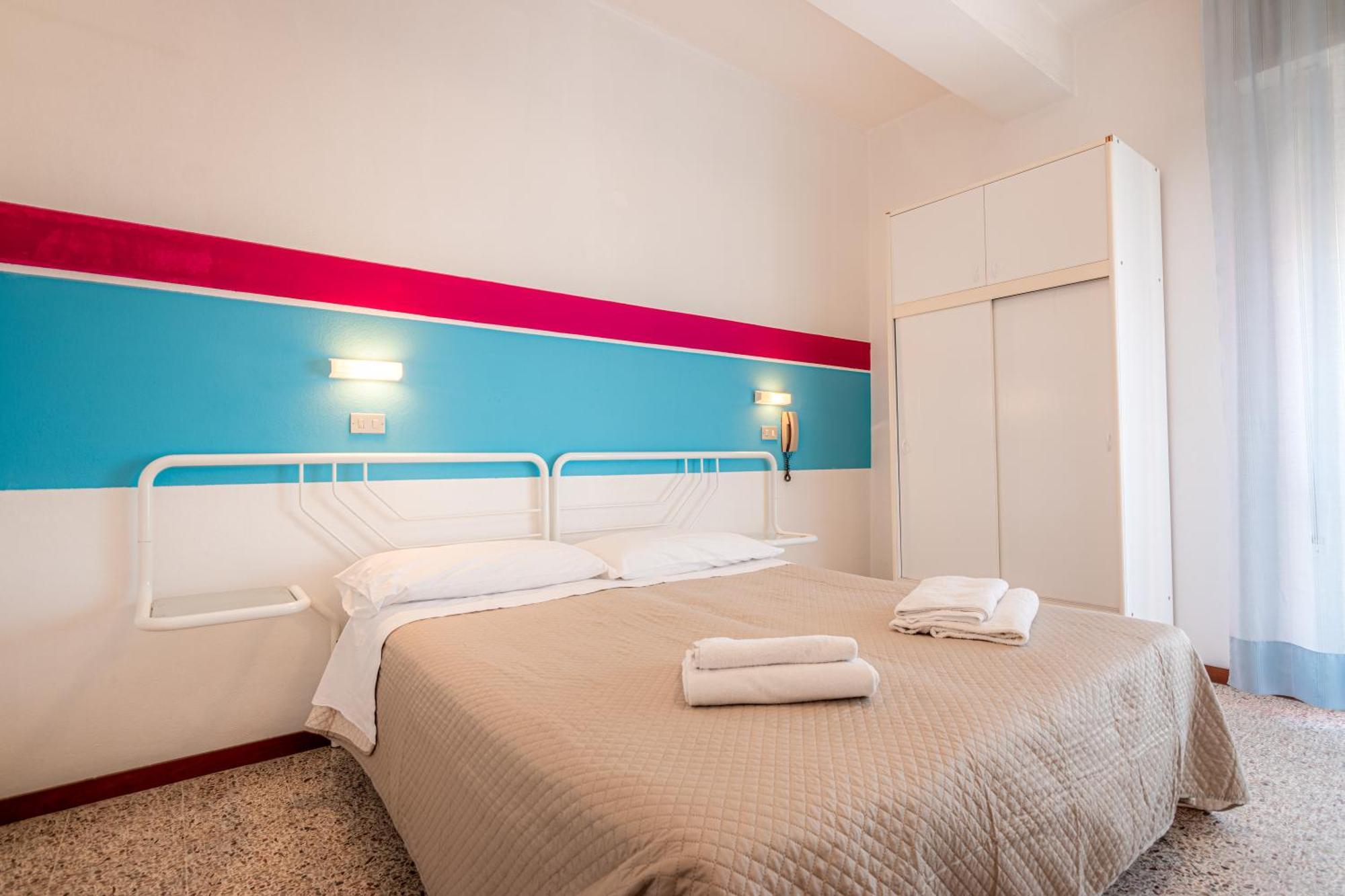 Hotel Serafini 里米尼 外观 照片