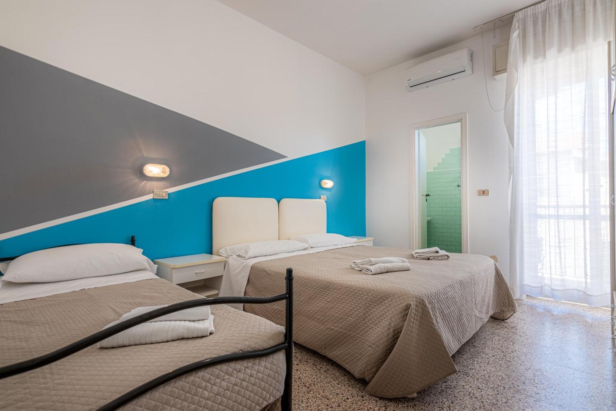 Hotel Serafini 里米尼 外观 照片